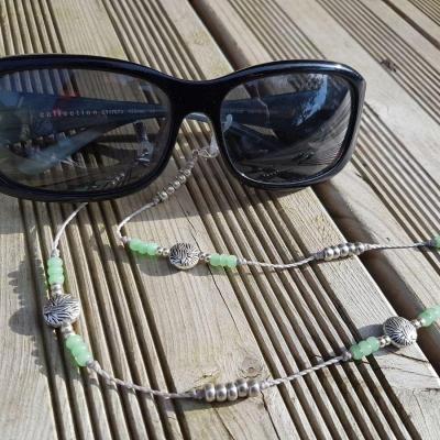 Chaîne de lunettes BONAIRE gris taupe, vert et argent