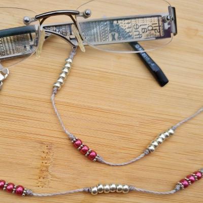 Chaîne de lunettes LLOSETA gris, rose et argent