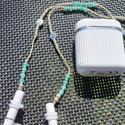 Chaîne pour écouteurs sans fil (compatible Airpods), lunettes et masque CRISTAL MARGUERITE vanille, vert et argent